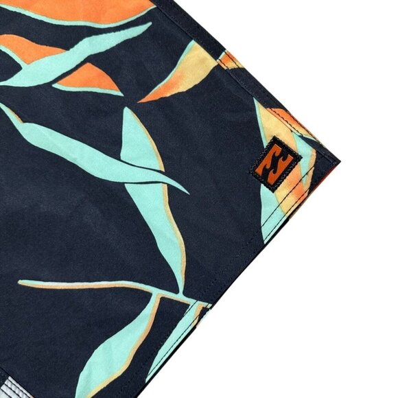 Billabong Big Boy Size 26 (L) Sundays Pro Mid Recycler Board Short Swim NWT - Picture 3 of 9